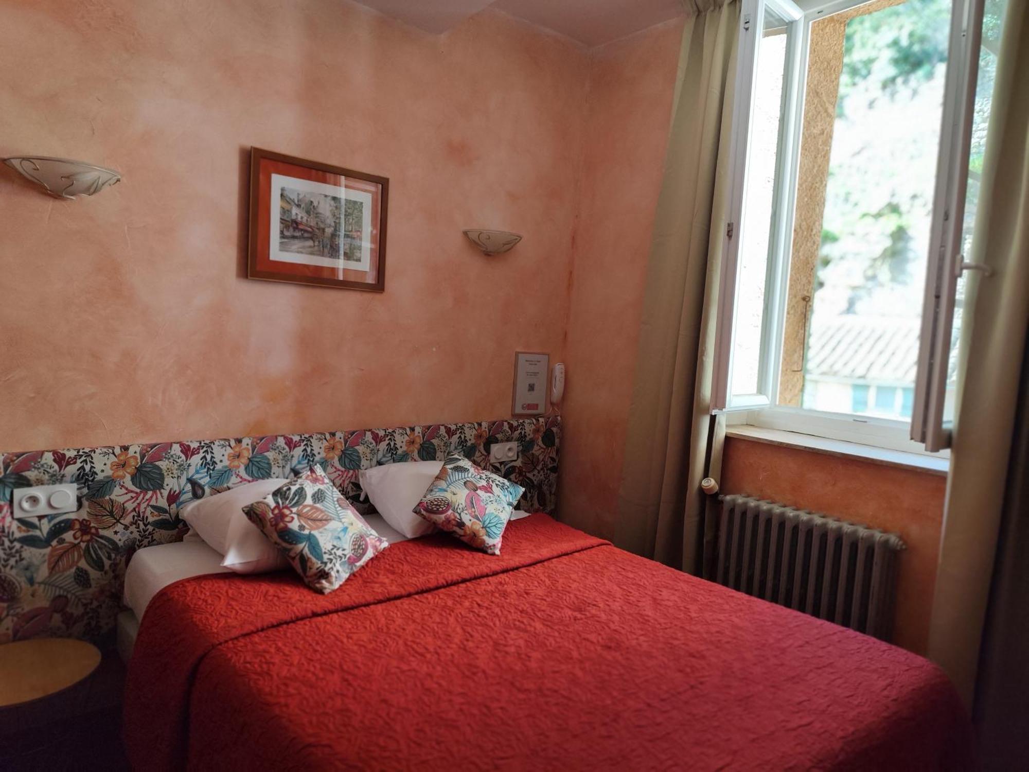 Hotel Saint Jean Оранж Екстер'єр фото